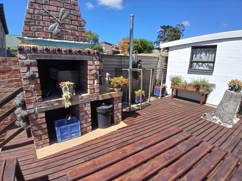 3 Bedroom Property for Sale in Stilbaai Wes Western Cape